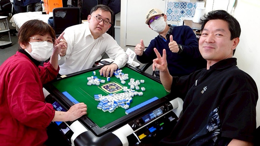 大阪でノーレートの健康麻雀・麻雀教室・麻雀大会に参加するなら【豊中の健康マージャン】