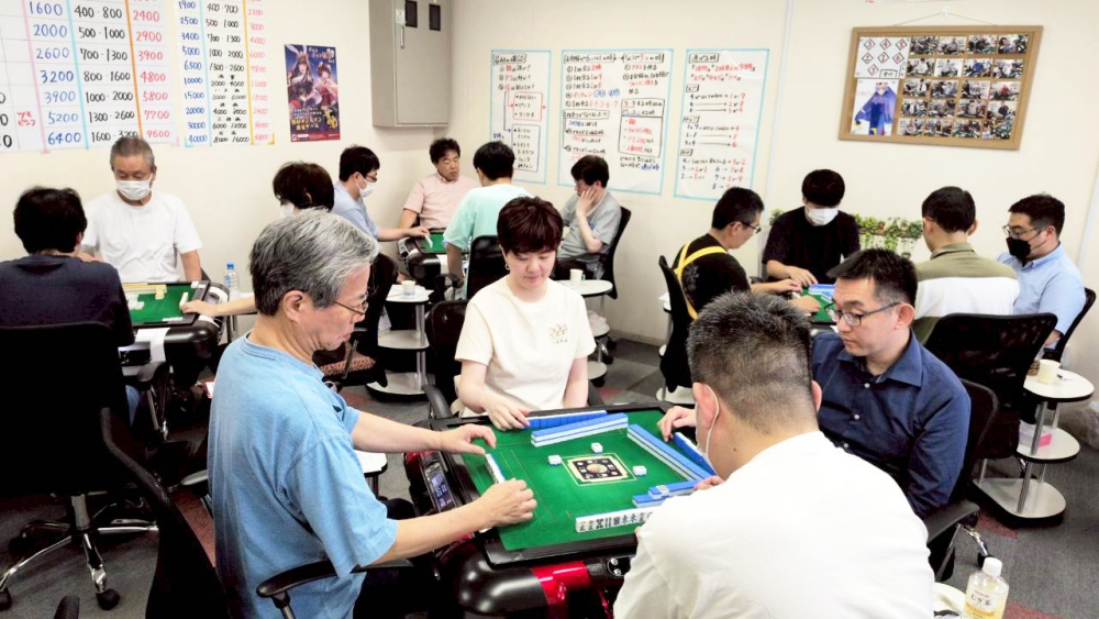 大阪でノーレートの健康麻雀・麻雀教室・麻雀大会に参加するなら【豊中の健康マージャン】